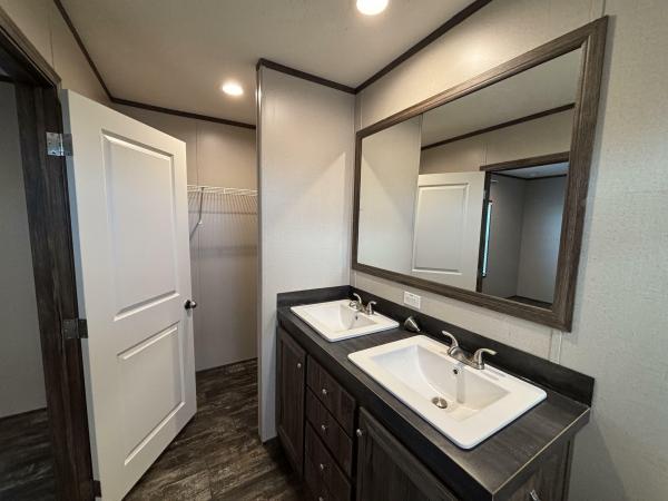2024 Clayton Savannah 102 Grand Living  Home