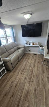1968 New moon Manufactured Home