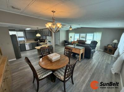 Photo 4 of 26 of home located at 1231 Sunset Drive Leesburg, FL 34788