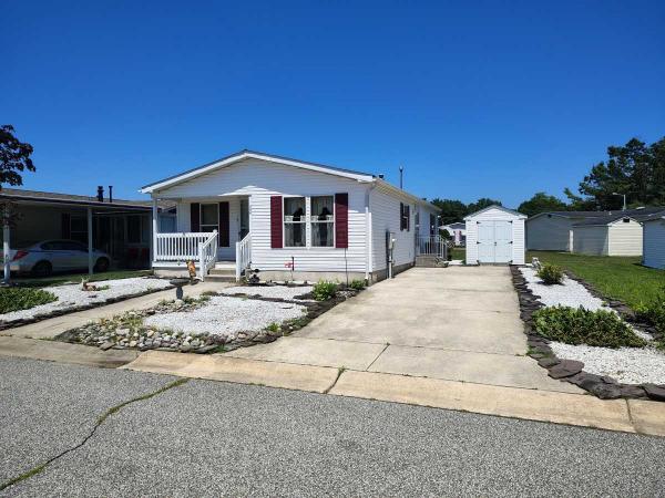 2003 Pine Grove Holly Mobile Home
