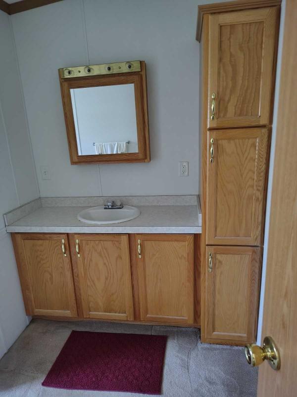 2003 Pine Grove Holly Mobile Home