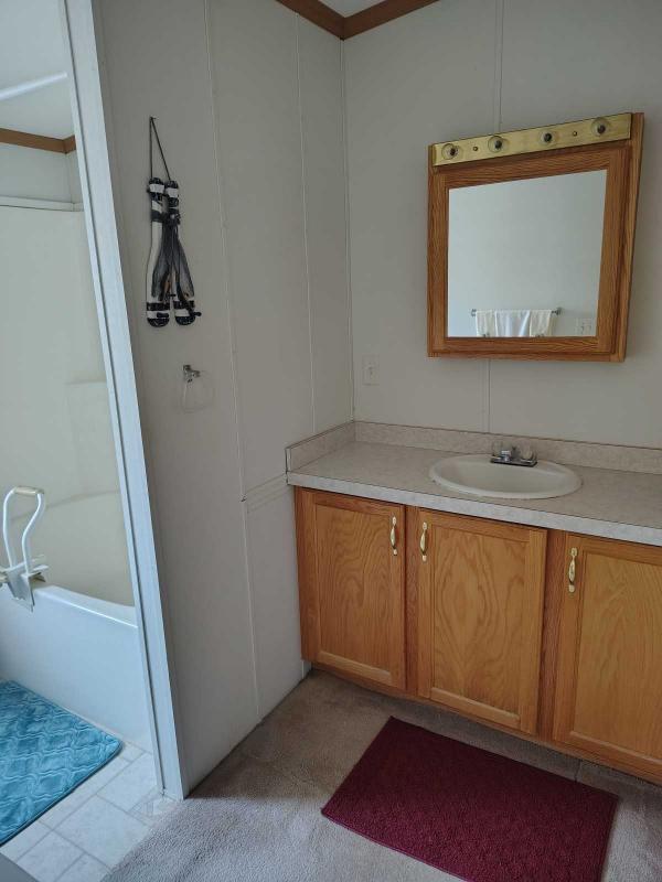 2003 Pine Grove Holly Mobile Home