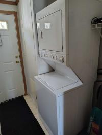 2003 Pine Grove Holly Mobile Home