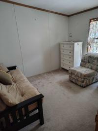 2003 Pine Grove Holly Mobile Home