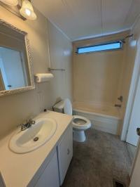 1980 BROA Manufactured Home