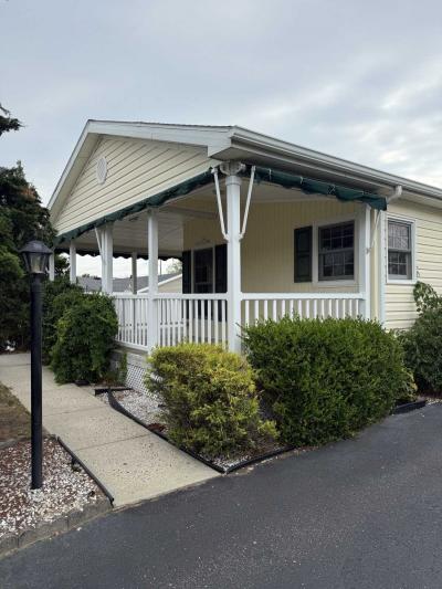 Photo 2 of 22 of home located at 5 Pine Grove Ave Manahawkin, NJ 08050