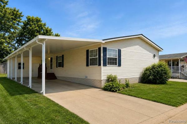 2000  Mobile Home For Sale