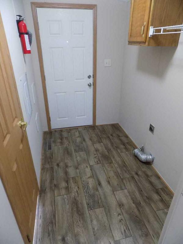 2000 Skyline Manufactured Home