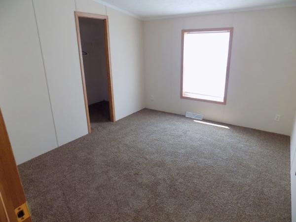 2000 Skyline Manufactured Home