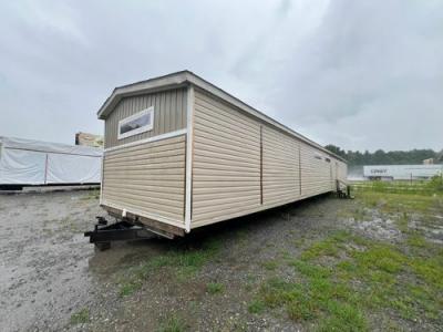 Photo 2 of 13 of home located at 25898 I-30 Frontage Rd Bryant, AR 72022