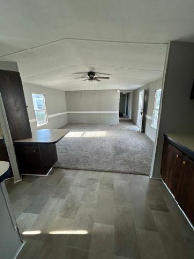 Photo 5 of 14 of home located at 491 Reams Ln London, KY 40744