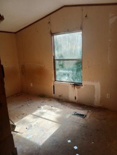Photo 3 of 6 of home located at 144 Susan Dr Brandon, MS 39042