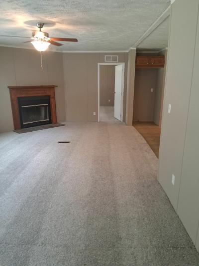 Photo 5 of 18 of home located at 870 County Road 128 Ironton, OH 45638
