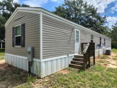 Mobile Home at 672 J W Hollington Rd Freeport, FL 32439