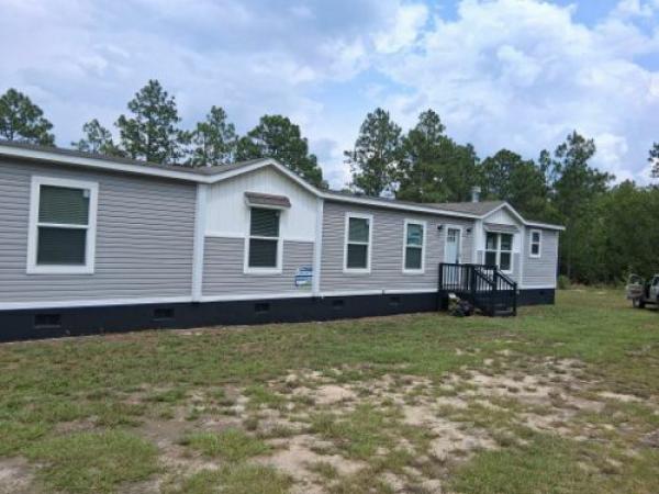2023 FARMHOUSE BREEZE 72 Mobile Home For Sale