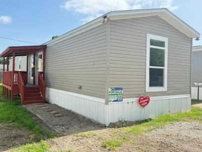 Mobile Home at 720 S Shanks St Lot 7 Clute, TX 77531