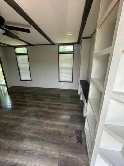 Photo 5 of 22 of home located at 157 Quail Ct Buffalo, WV 25033