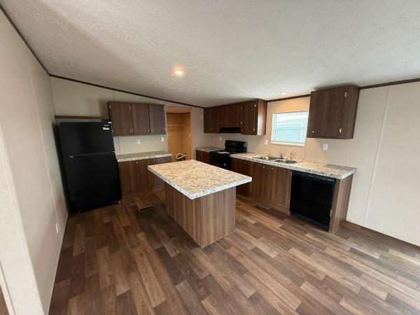 2024 TRIUMPH 98TruMH28765AH24 Manufactured Home