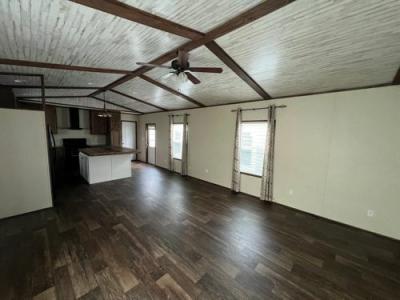 Photo 4 of 16 of home located at 25898 I-30 Frontage Rd Bryant, AR 72022