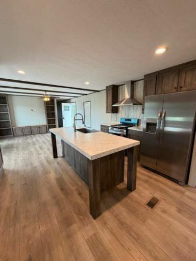 Photo 3 of 26 of home located at 323 Swan Rd McAlester, OK 74501
