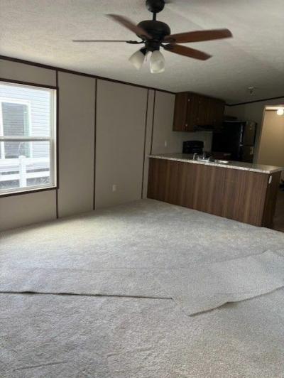 Photo 5 of 19 of home located at 1100 Eastline Rd Searcy, AR 72143