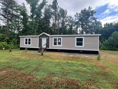 Mobile Home at 70 Honeysuckle Crossing Sarah, MS 38665