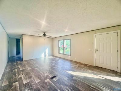 Photo 4 of 15 of home located at 3855 County Highway 36 Brilliant, AL 35548