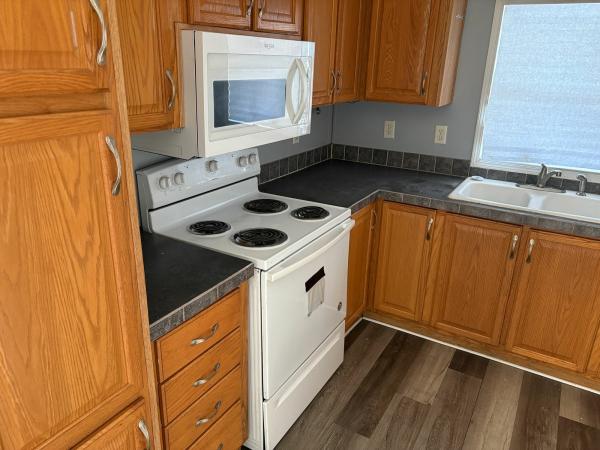 2005 CHAMPION Manufactured Home