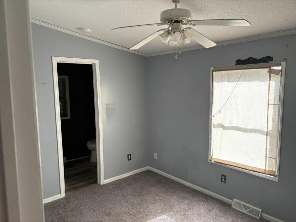 2005 CHAMPION Manufactured Home
