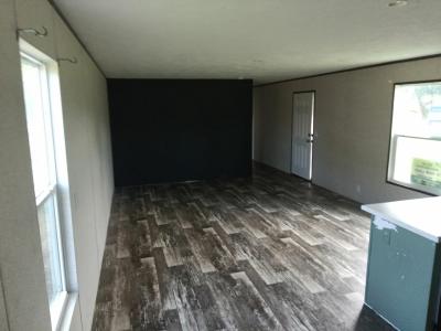 Photo 3 of 16 of home located at 30298 S Us Highway 63 Edgar Springs, MO 65462