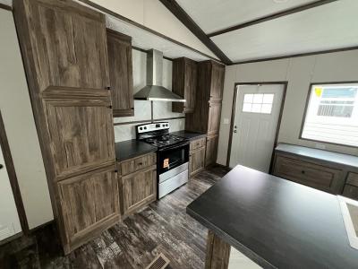 Photo 5 of 17 of home located at 25898 I-30 Frontage Rd Bryant, AR 72022