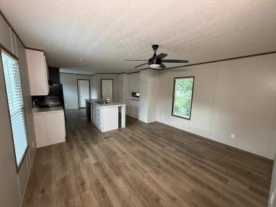 Photo 3 of 14 of home located at 2304 Wichita St Trlr 197 Pasadena, TX 77502