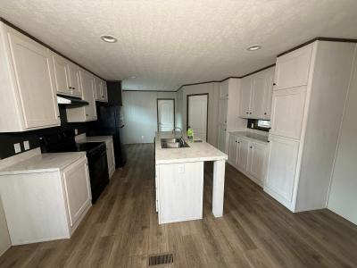 Photo 4 of 14 of home located at 2304 Wichita St Trlr 197 Pasadena, TX 77502
