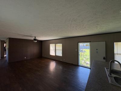 Photo 5 of 11 of home located at 204 N Mitchell St Corbin, KY 40701