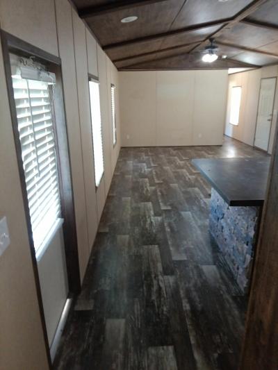 Photo 4 of 12 of home located at 533 Aspen Dr Old Monroe, MO 63369