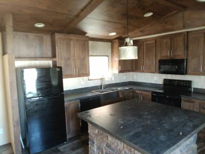 Photo 5 of 12 of home located at 533 Aspen Dr Old Monroe, MO 63369