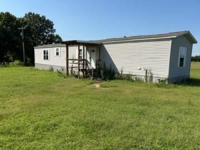 Mobile Home at 26700 Bartlett Rd Henryetta, OK 74437