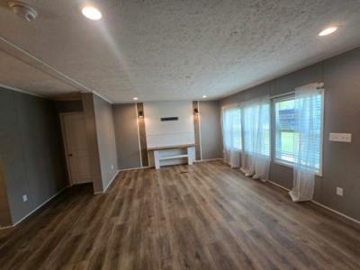 Photo 3 of 15 of home located at 8800 State Route 100 Jacks Creek, TN 38347