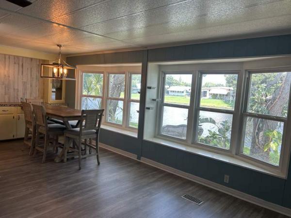 1982 TWIN Manufactured Home