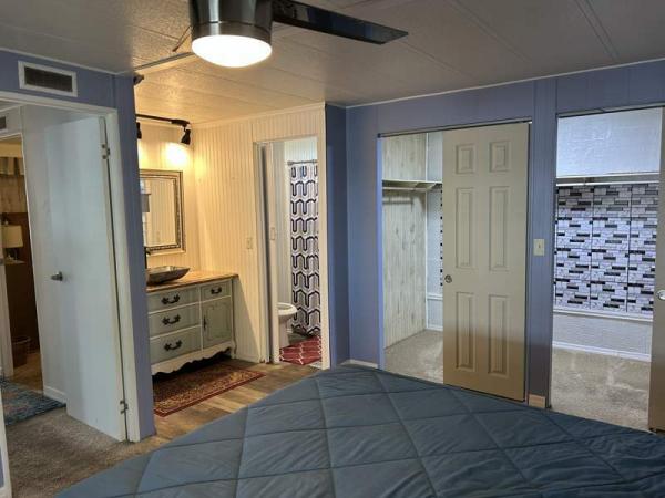 1982 TWIN Manufactured Home