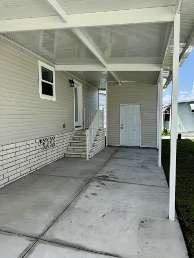Photo 3 of 13 of home located at 2036 Onaka Drive Orlando, FL 32839