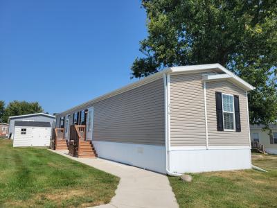 Mobile Home at 216 E Glengarry Ct Highland, MI 48357