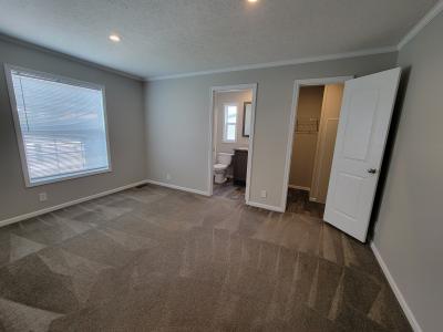 Photo 4 of 6 of home located at 216 E Glengarry Ct Highland, MI 48357