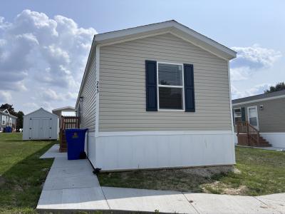 Mobile Home at 243 E Heather Ct Highland, MI 48357