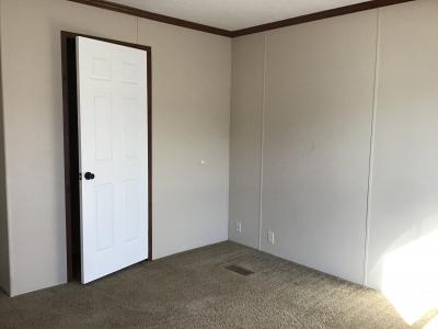 Photo 5 of 6 of home located at 6723 Autumn Chase Fort Wayne, IN 46818
