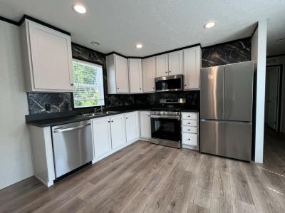 Photo 2 of 9 of home located at 4914 Boswell Ct Sterling Heights, MI 48310