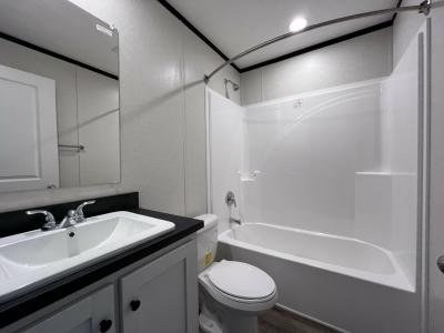 Photo 4 of 9 of home located at 4914 Boswell Ct Sterling Heights, MI 48310