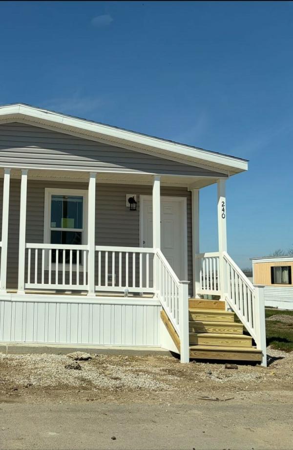 Photo 1 of 1 of home located at 27695 Tracy Rd #240 Walbridge, OH 43465