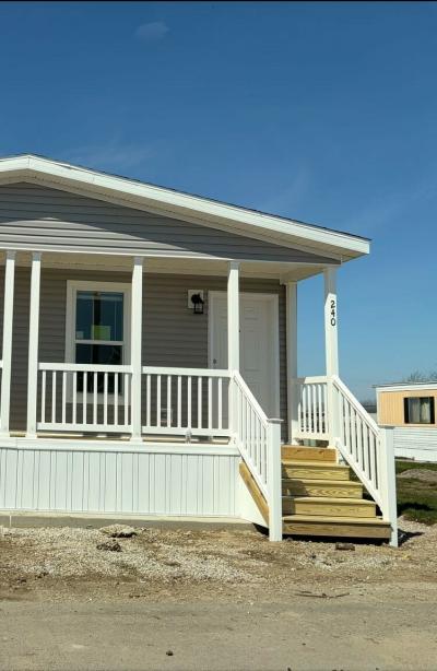 Mobile Home at 27695 Tracy Rd #240 Walbridge, OH 43465