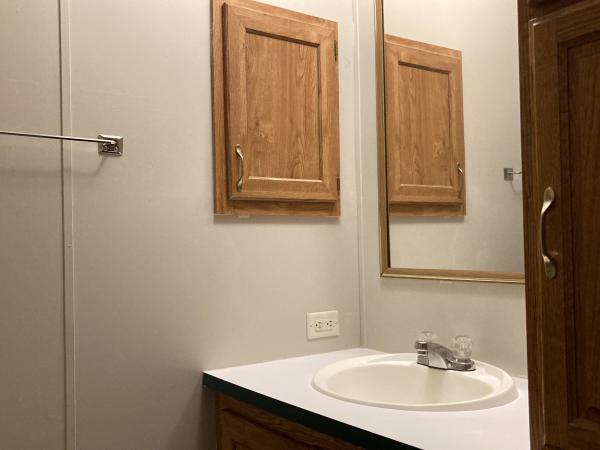 2007 Dutch Housing n/a Mobile Home
